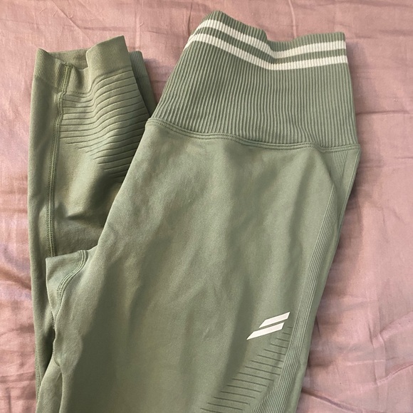 Do You Even Seamless Scrunch Khaki Green - Picture 3 of 6